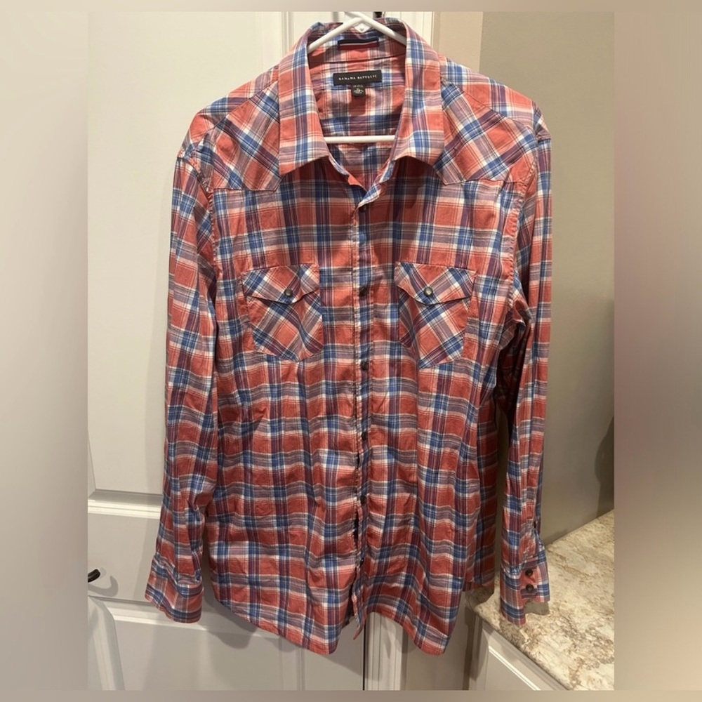 Banana Republic Long Sleeve Plaid Snap Button shirt Men’s  XL